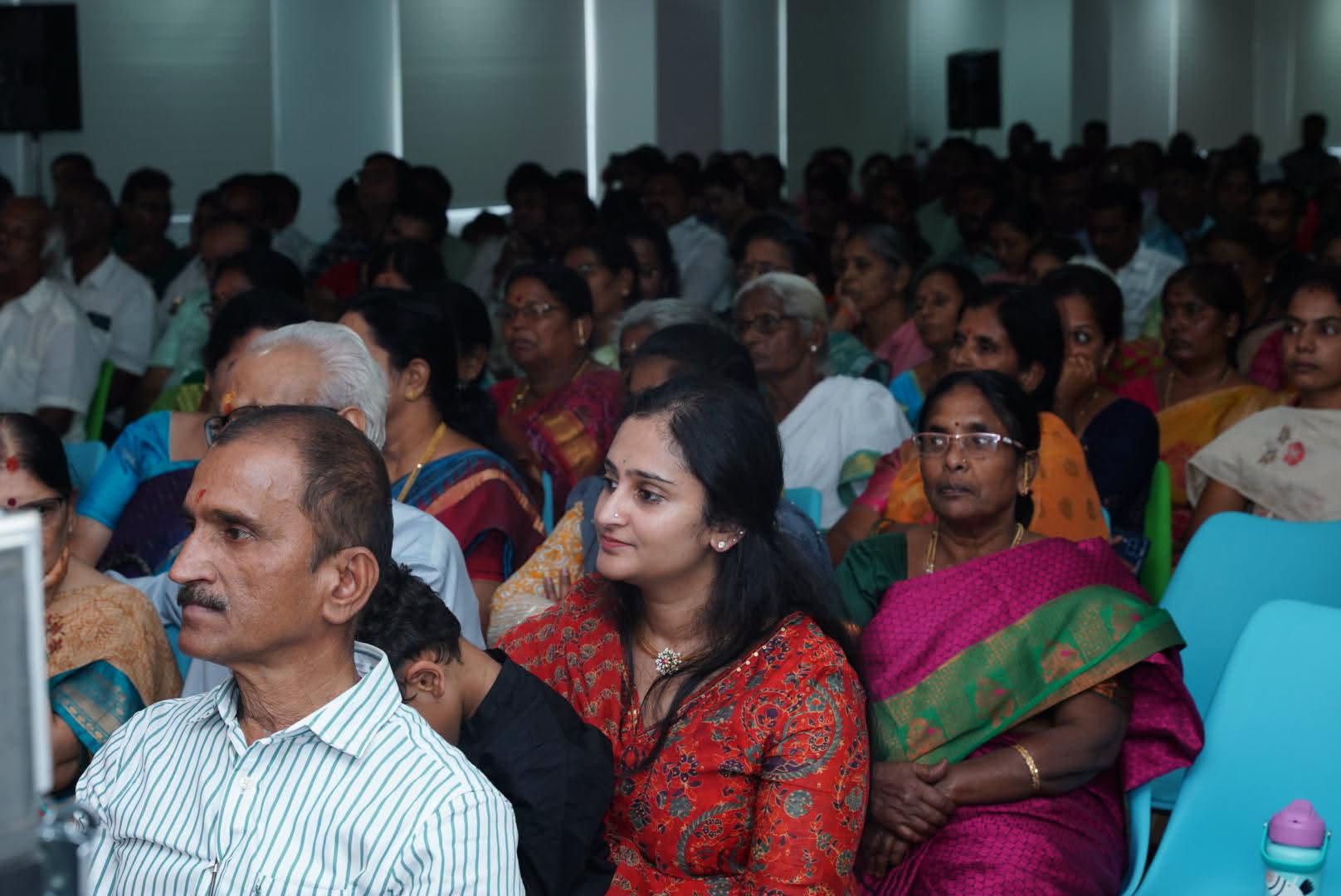 A Gathering in Memory of Mother on the Thirteenth Day!