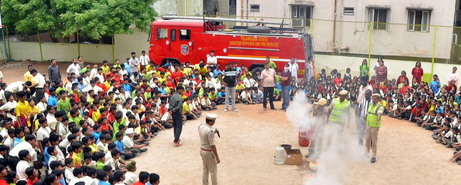 Live practicals show of fire extinguisher is a good demonstration ..hatsoff to you AMAR...
