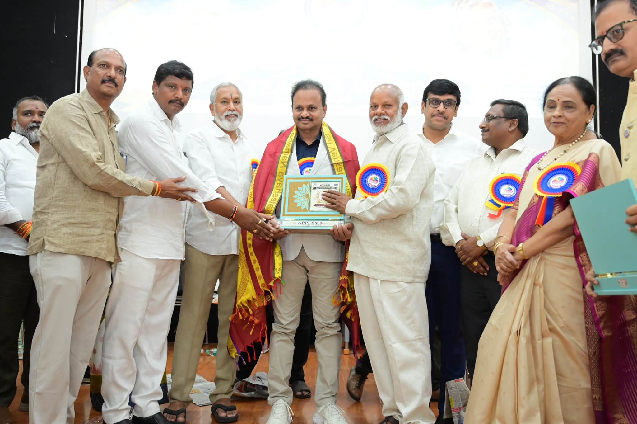 Today, APPUSMA (Andhra Pradesh Private Unaided Schools Management Association) organised a ceremony to felicitate the Best Teachers of private schools