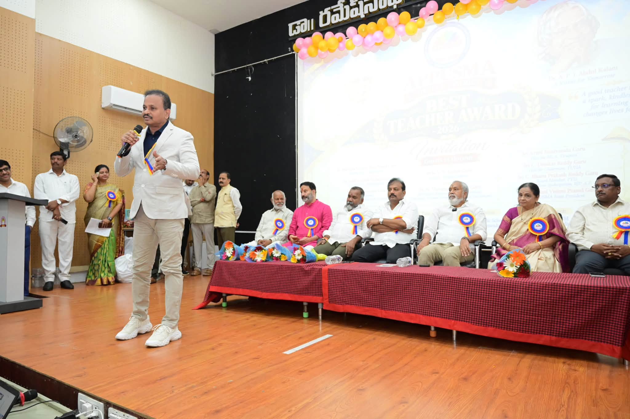 Today, APPUSMA (Andhra Pradesh Private Unaided Schools Management Association) organised a ceremony to felicitate the Best Teachers of private schools