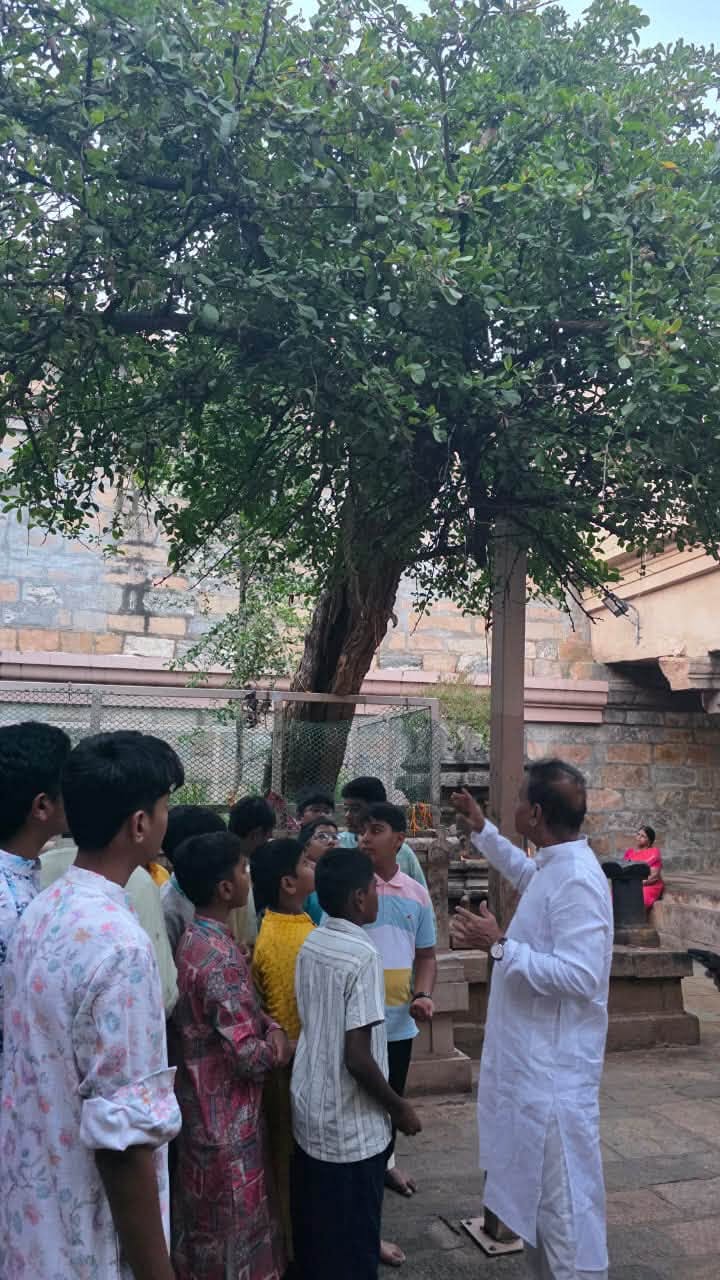 Dasara Yatra by Slate students! The first day, Ranganatha Swamy Temple, Srirangam, Tiruchurapalli, Tamil Nadu!