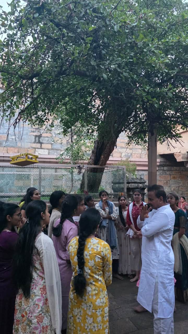 Dasara Yatra by Slate students! The first day, Ranganatha Swamy Temple, Srirangam, Tiruchurapalli, Tamil Nadu!