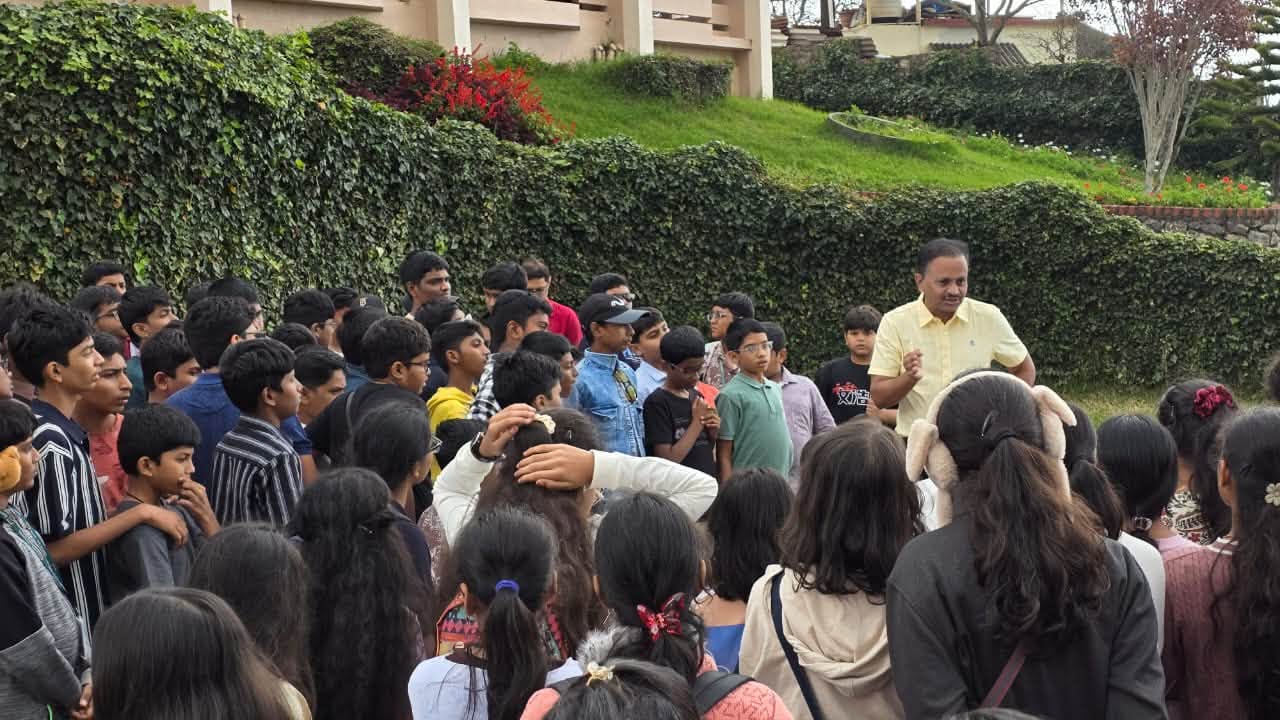 Kodaikanal - Dasara Yatra by Slate students!