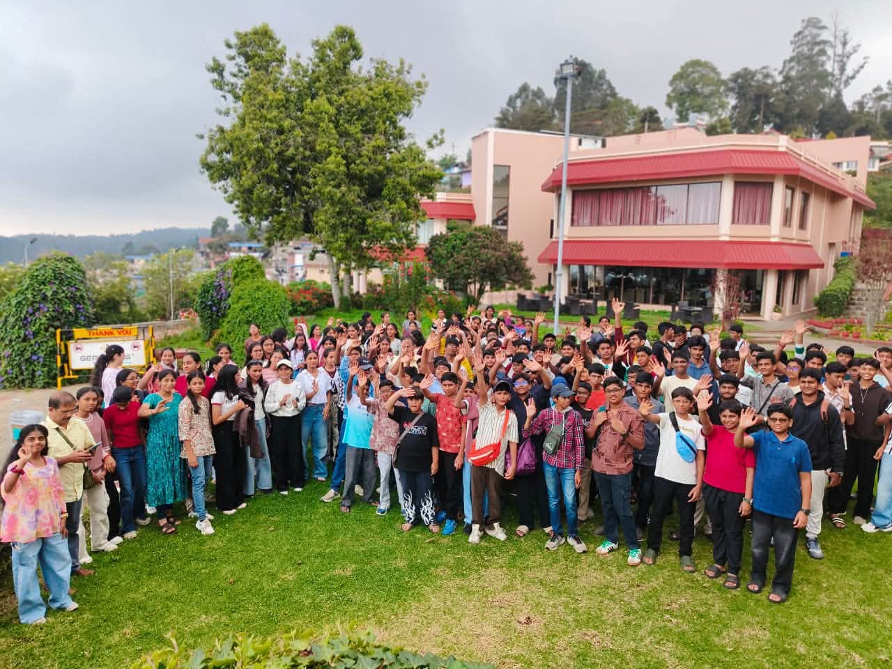 Kodaikanal - Dasara Yatra by Slate students!